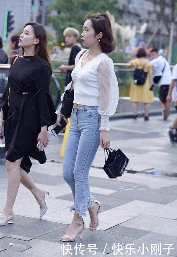 喇叭裤|裤脚长毛形成“喇叭裤”,长得不那么漂亮,也可以很打动人!