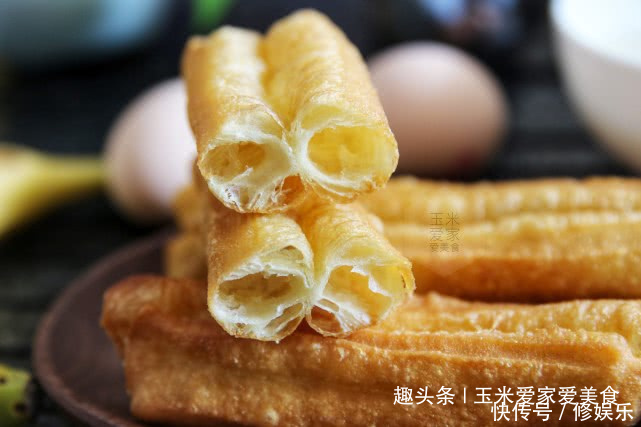 早餐店油条配方,个个空心酥脆,学会了在家做,想吃油条不用买