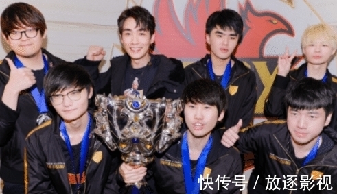 冠军|英雄联盟S11决赛冠军出炉,内娱男神全体“沸腾”,这场面太燃了