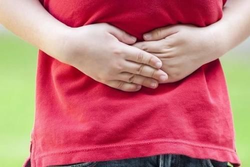 油炸食品|爱积食的孩子是因面条吃多了?给娃消积食,这4种食物尽量少吃