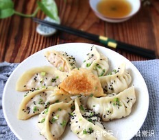 最费油|南京最费油网红小吃,一锅牛肉锅贴要用一锅油,咬一口汁水四溢!