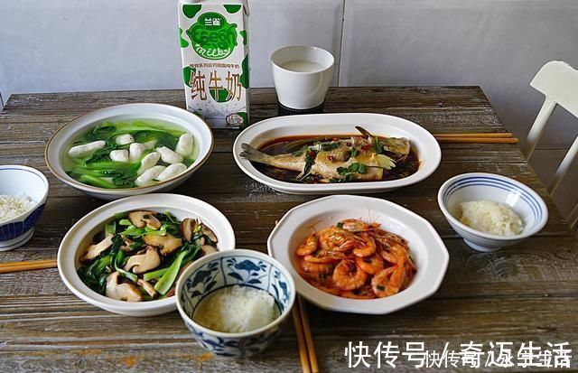 三菜一汤|带儿子走亲戚，小姑子做了三菜一汤热情款待，吃完后我深深叹服