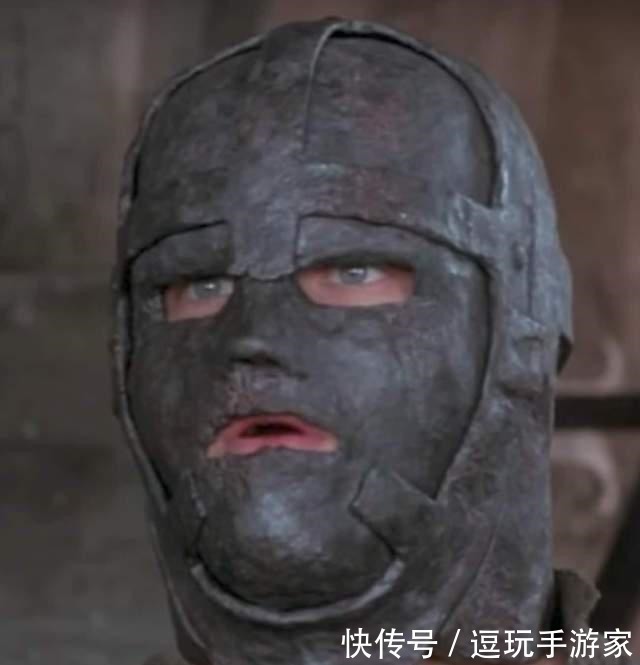 伏尔泰$历史学家告诉我们,这位一生都戴铁面具的人,到底是谁!