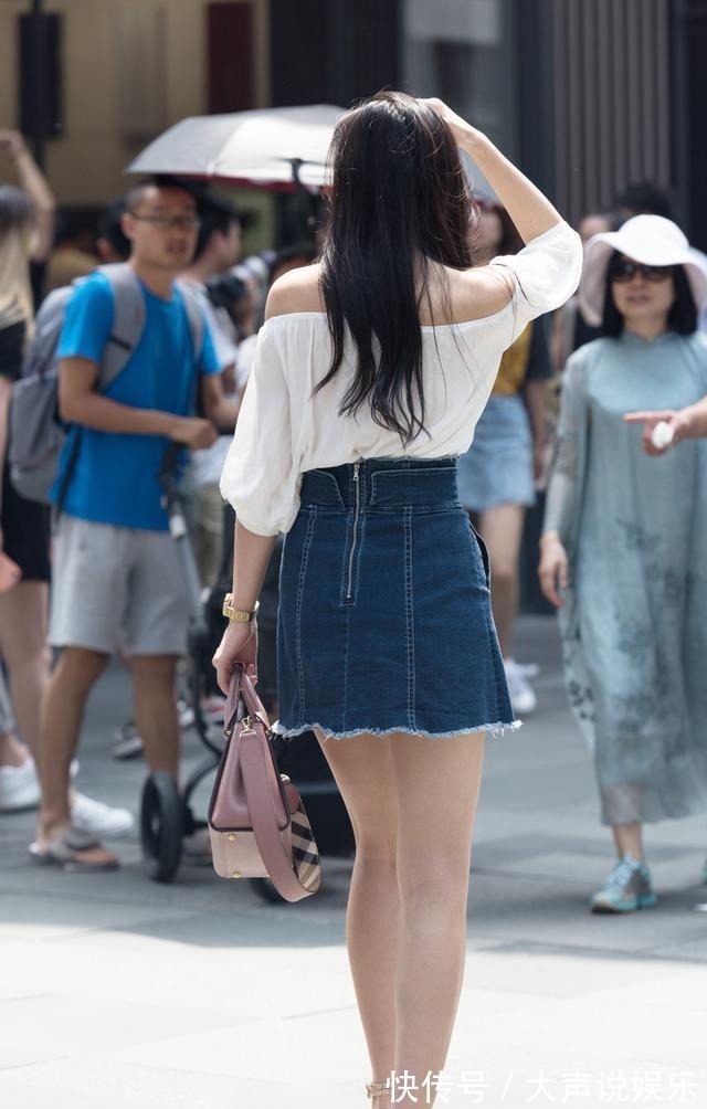 tips|牛仔裙怎么搭配不用太花哨,简约风格才能衬托出牛仔裙的美