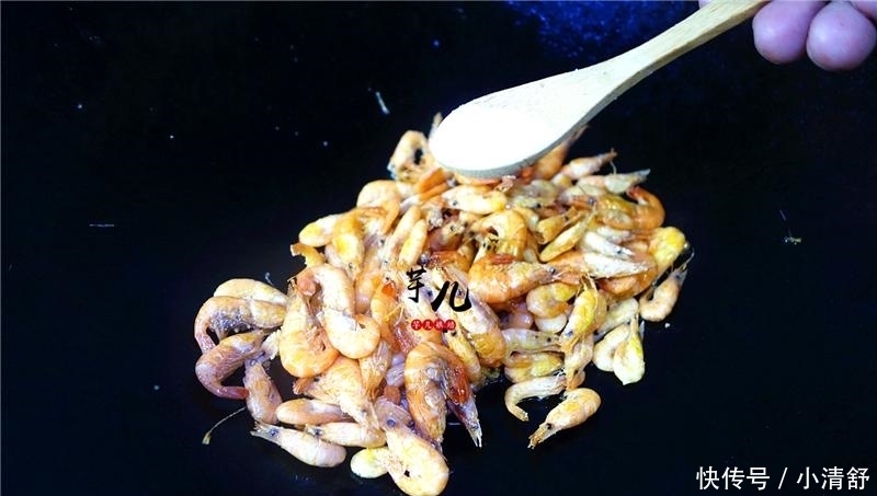 小河虾好吃的做法,简单美味,酥香可口,下酒又补钙