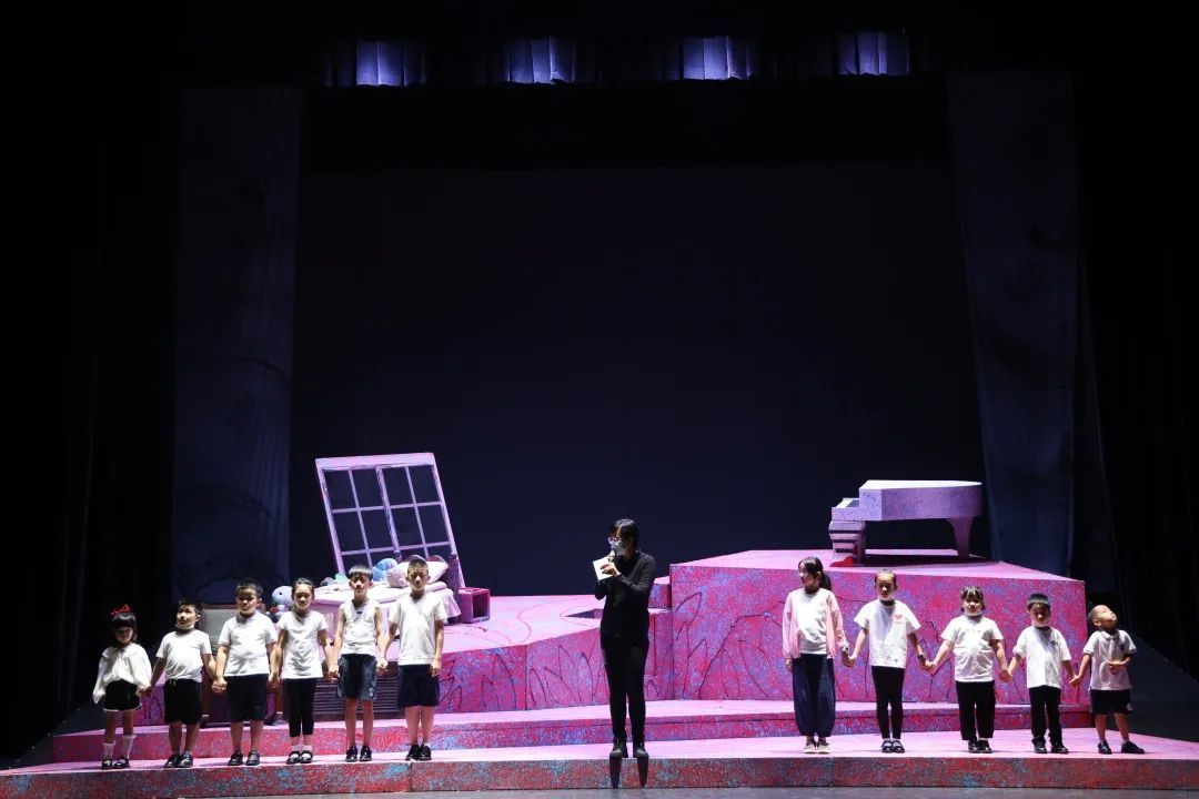 话剧|蓝媒小记者探班著名导演赖声川首部亲子剧《蓝马》