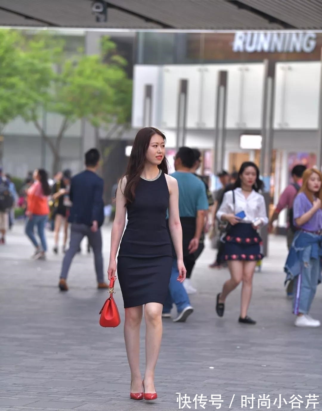 高跟鞋 大长腿还需要穿高跟鞋吗?