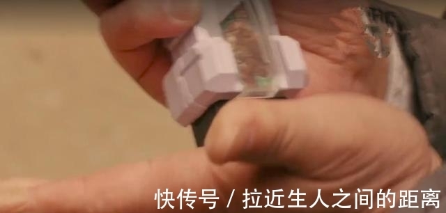 记忆体|特利迦奥特曼:第一话内容坂本大回旋惊叹观众,迪迦突然出现回忆