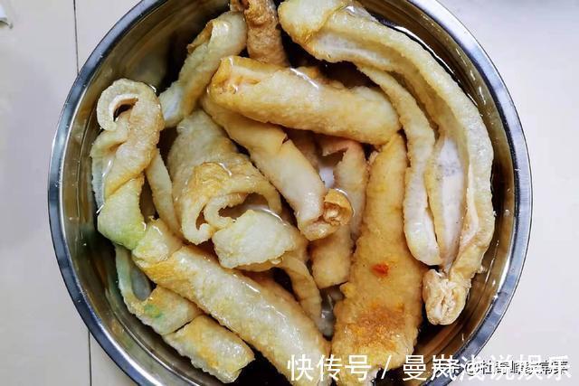 杨桃|家常红烧猪皮,鲜香爽脆,色泽诱人,看到就想吃,连汁水也不剩