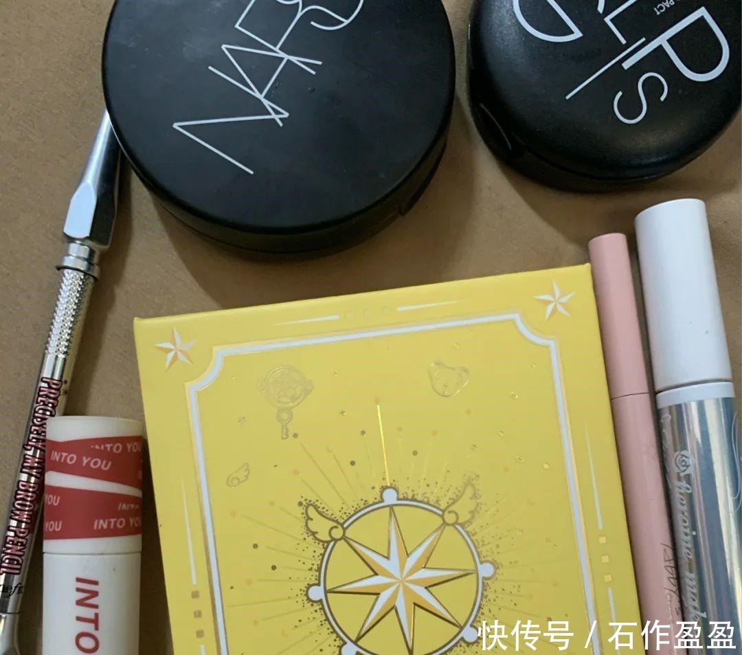 最火|甜酷风的短发妆容最火小野猫拉长眼睛,小眼短发姐妹快来学!