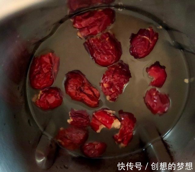 红枣燕麦米糊,营养丰富,顺滑可口!
