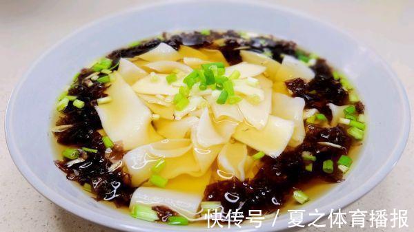 朋友|朋友一来就做清淡面片汤，吃得皆大欢喜好回家