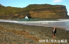 荒野|世界风光欣赏——南非荒野海岸地区的“墙中洞”拱门