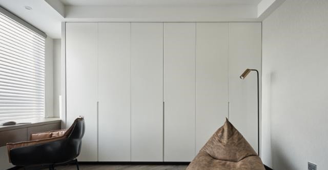 衣帽间|这是我见过最新潮的家,悬空电视墙,沙发墙、走廊极致利用,聪明!
