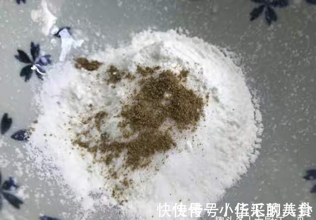 中筋面粉|怎么烙饼才能不硬?关键在和面,面点师教你3招,外酥里软又解馋