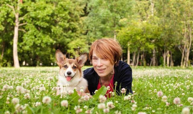 加速女人衰老的壞習慣，多數人睡前常做，尤其最后一個，趁早改掉
