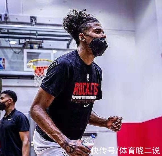 伍德|火箭队内训练曝光!杰伦格林状态出色，申京变强壮，新援引欢呼
