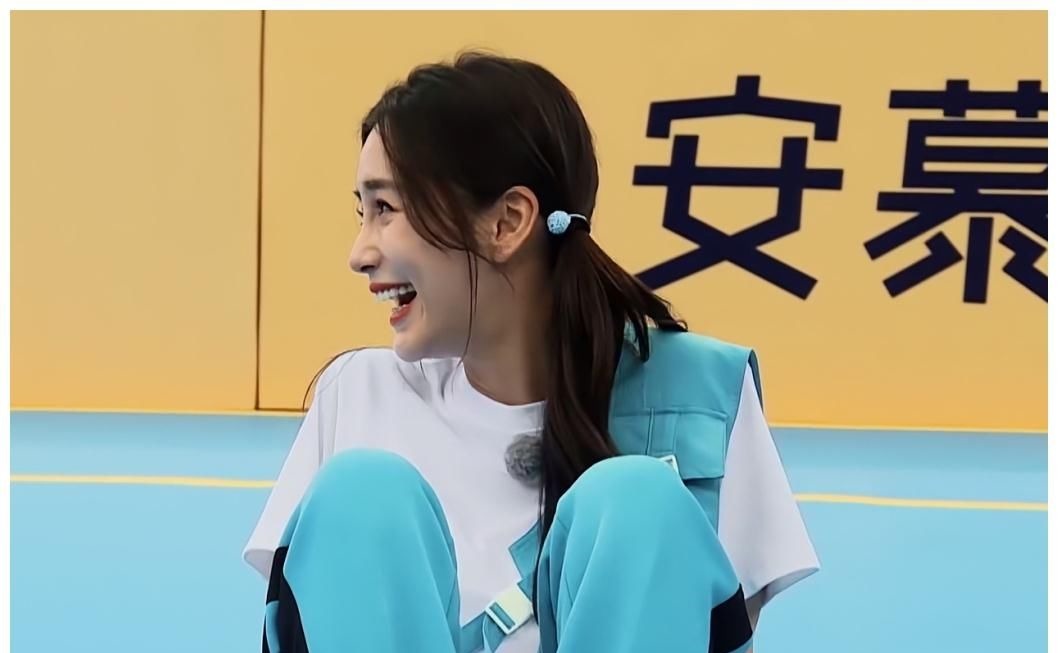 奔跑吧9:郑恺当父亲后,杨颖对他的称呼变了,不怕他妻子吃醋?