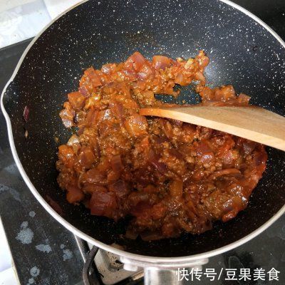 有了它干掉两碗饭不是事！超下饭的低配意大利面