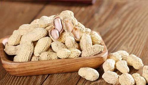 花生|每天吃5颗“生花生”,不到一个月,会收获3个好处,了解一下
