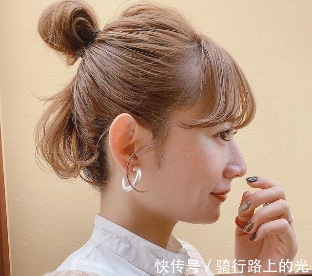 刘海 这16款发型很受欢迎,立体瘦脸又解暑,越来越多女性这样剪