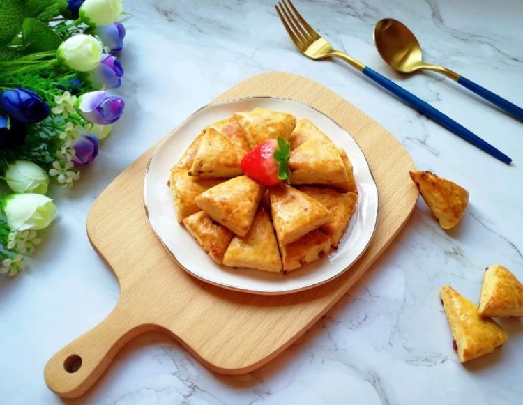 香蕉蔓越莓司康，香蕉和蔓越莓风味浓郁，做零食很棒