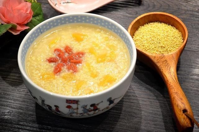 小米粥|孩子积食是因面条吃多了吗？医生：给娃消积食，4种食物尽量少吃