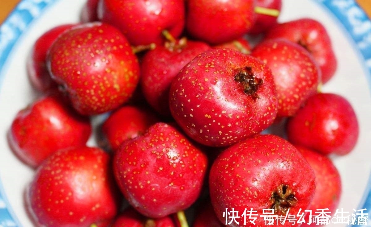 便秘|心火过旺的5个表现,多吃4种食物,不失眠、不便秘、睡得香