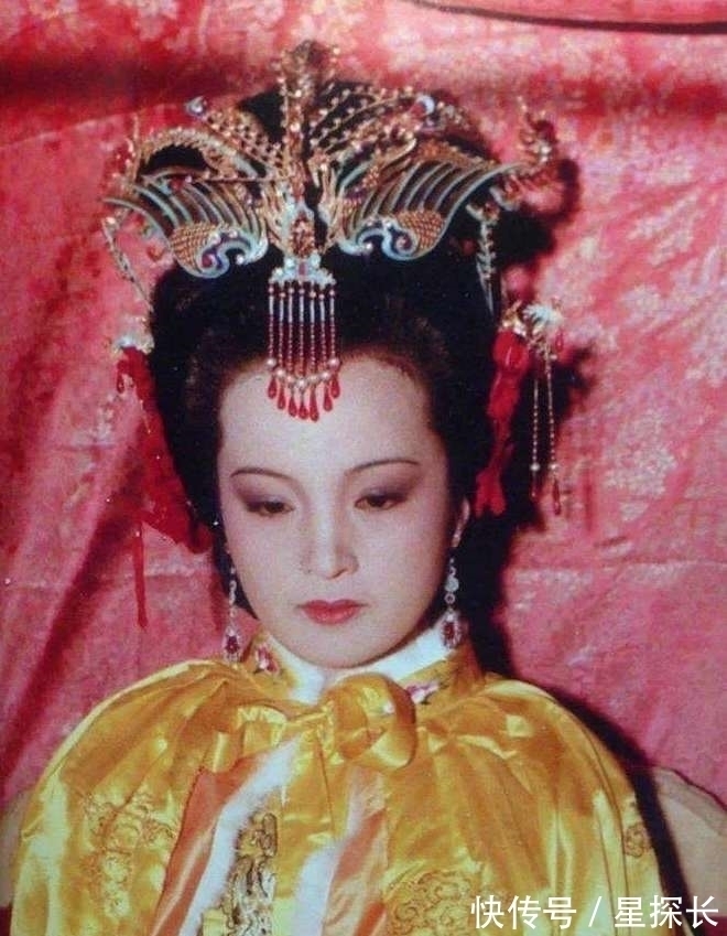 元春@王夫人养了个败家女儿,贾琏有口难言,贾母自知理亏拿出私房钱