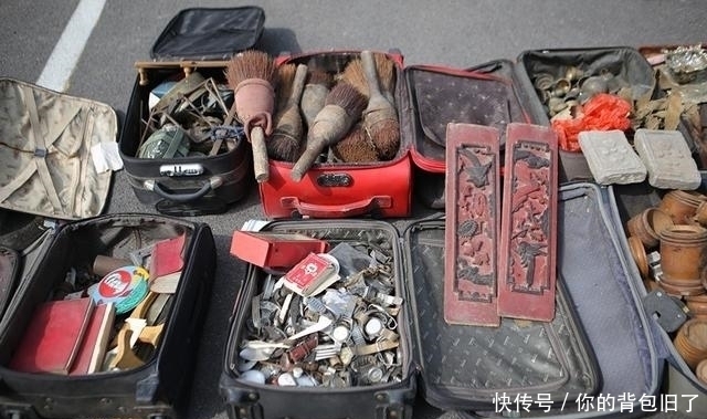 耗时|男子耗时21年从农村收集废品,足足装满30箱,如今价值翻涨