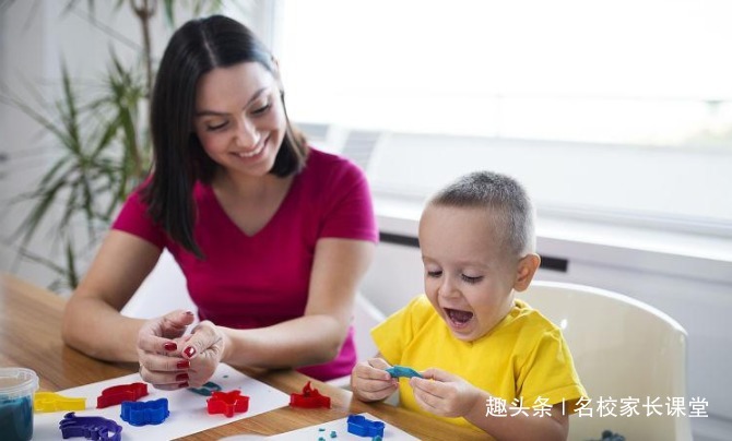 孩子|每天放学后问孩子3个问题，孩子想不优秀都难，还好我做到了