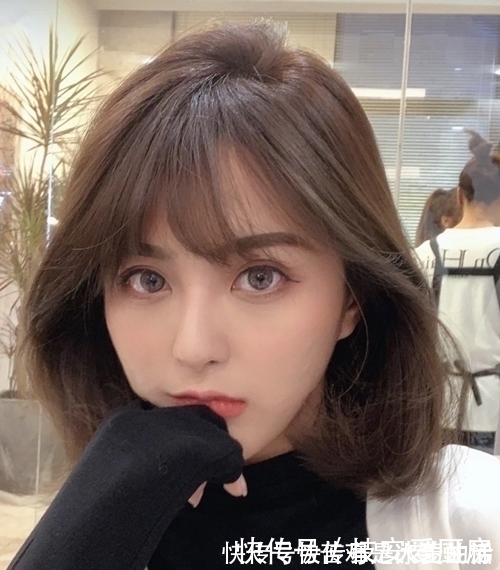 法式刘海 19年超火5款''仙女发型''，仙女们一定要试下，图4造型美翻天