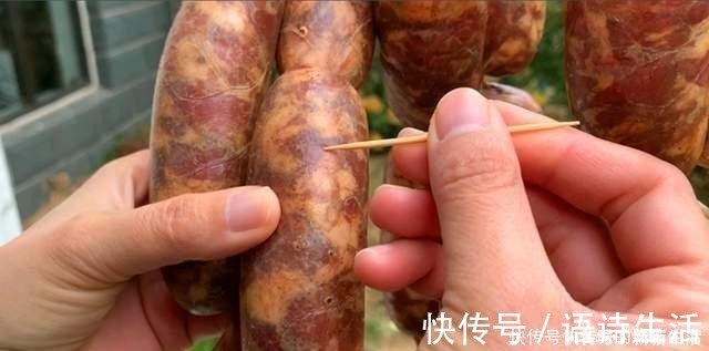 想灌香肠的要收藏!这配方我用了15年,没有腥味,腊肠嚼劲十足