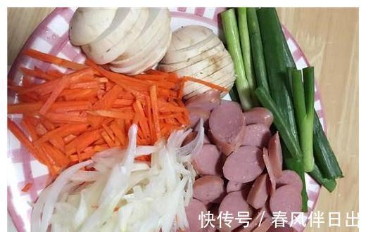 想吃披萨不用买，在家做10块钱搞定，没有烤箱也能做，喷香酥脆