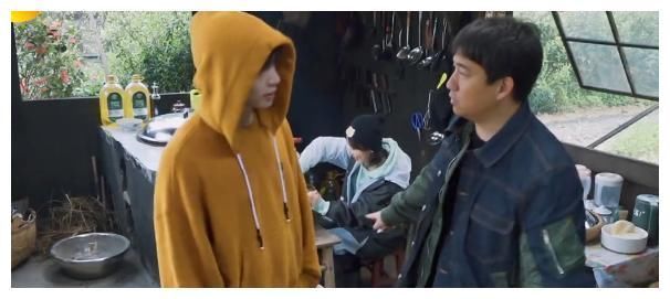 張藝興憑實力單身，直男發(fā)言有點憨，楊紫多次口頭警告