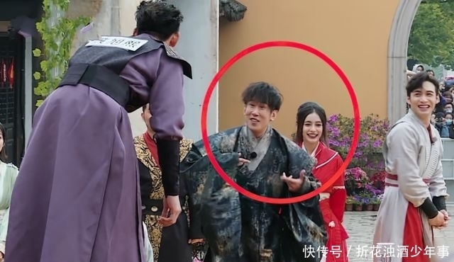 孟佳 跑男最应该挽留的飞行嘉宾,综艺感足,控场能力和李晨不相上下