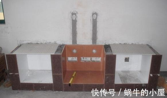 水泥|电视柜太贵,公公帮我们用砖砌一个,成本不到100块,效果太赞!
