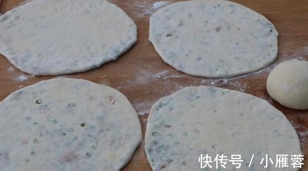 早餐吃肉饼，不用花钱自己做，佐料简单味道“不简单”