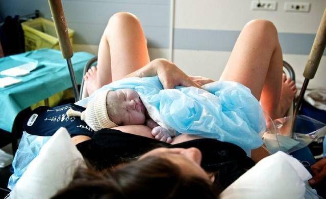 恢复|分娩没得选，侧切还是自然撕裂后期恢复有区别孕妇提前做功课