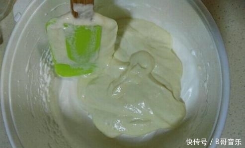 不用|不用电饭煲就能做蒸蛋糕,松软膨发,营养不上火,孩子老人最爱吃