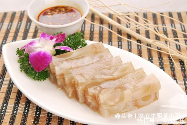 猪皮冻最正确的做法,做法简单又筋道,好吃还不膻味