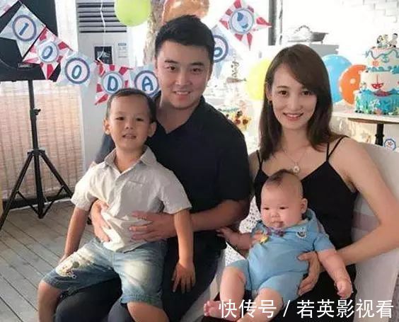 闫博雅|王皓生涯夺18个世界冠军，退役后娶美女娇妻，两儿子长相像王皓