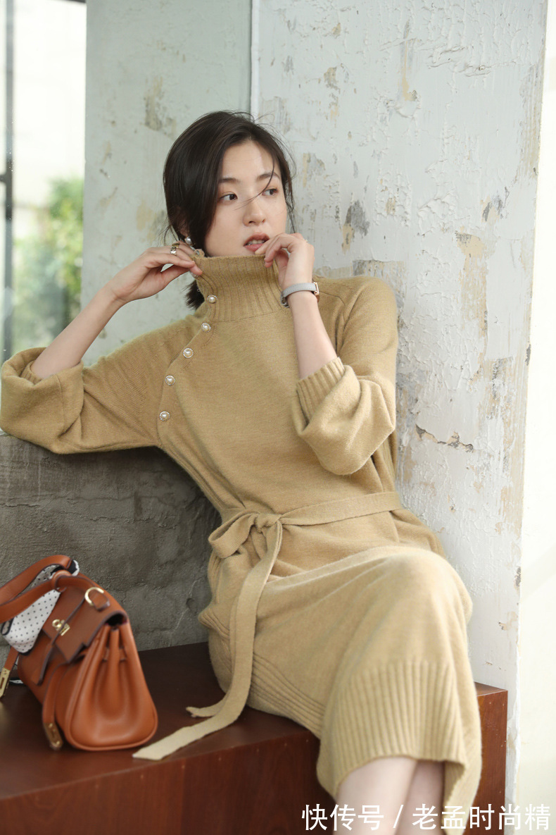 小单鞋|时髦好穿搭的针织连衣裙,简约知性,时尚优雅