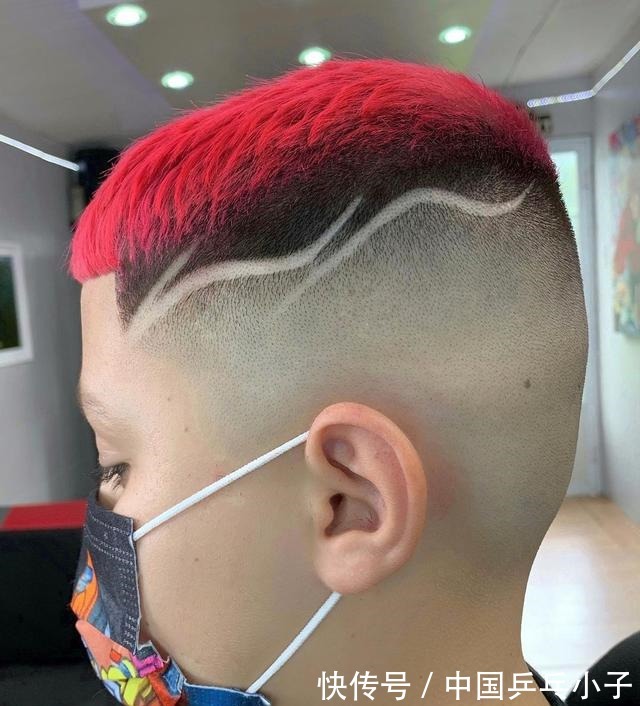 头发 男人帅不帅,三分看长相七分靠发型,同意吗