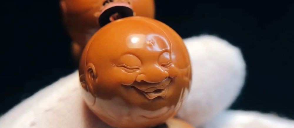 大师|【好核雕鉴赏】：大师陈亮作品《乐自在》