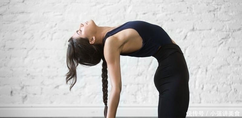 臀大肌|练瑜伽后弯体式,你的臀部肌肉到底要放松还是收紧?
