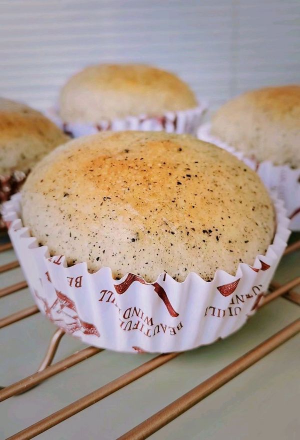 面团|黑芝麻奶酪小餐包