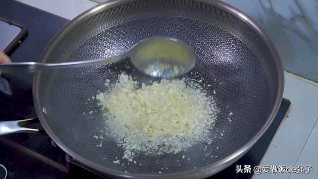  蒜蓉|家庭版蒜蓉粉丝娃娃菜，粉丝和蒜蓉的完美搭配，超美味