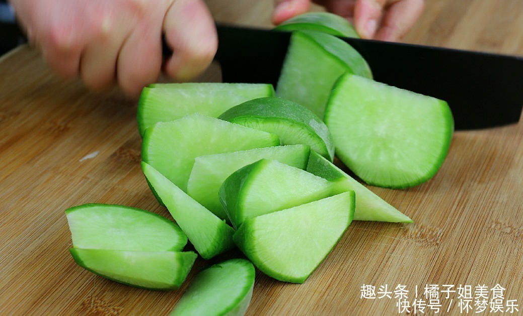 橘子|大米不要只煮饭了，加一根萝卜，不煮不炒也不炸，出锅比肉还香
