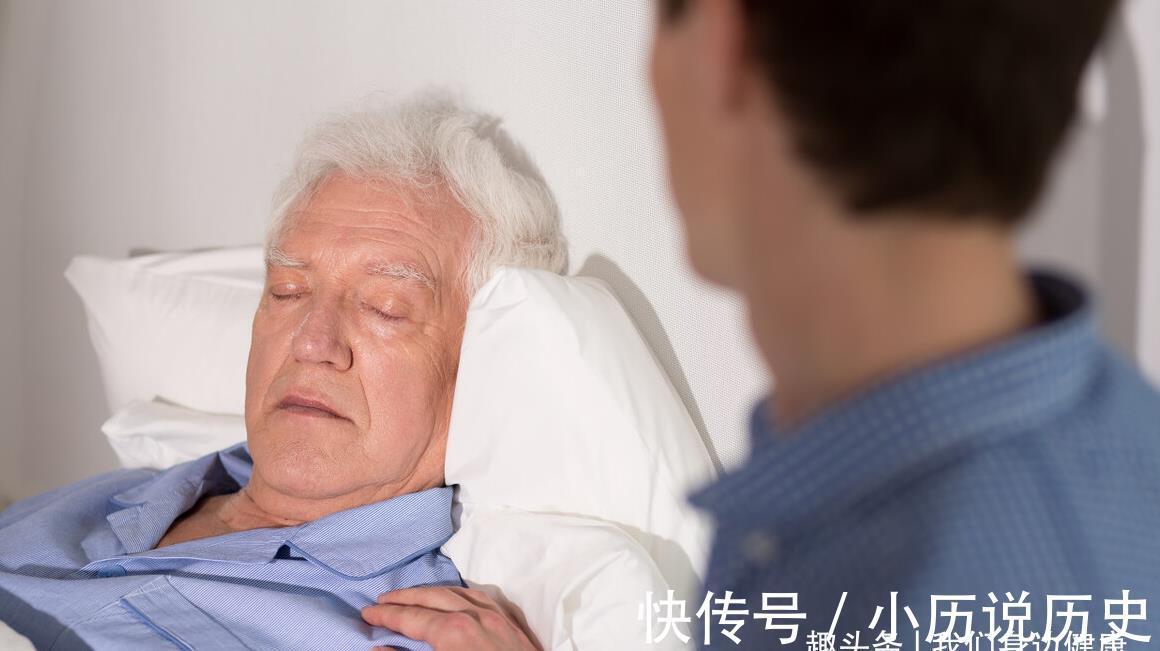 酮体|老了怕痴呆?研究发现:老人有这2种吃饭习惯,痴呆风险或增加